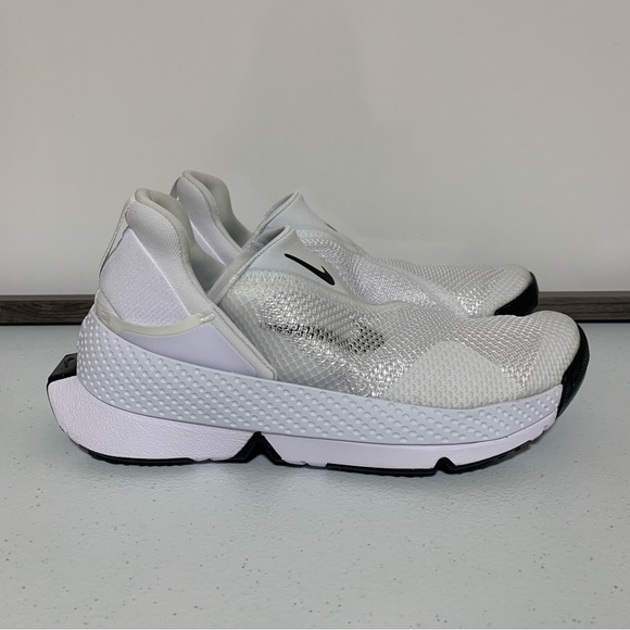 Nike Women's Go Flyease Slip-On Running Shoes-Size 7.5 NWOT - Picture 1 of 13